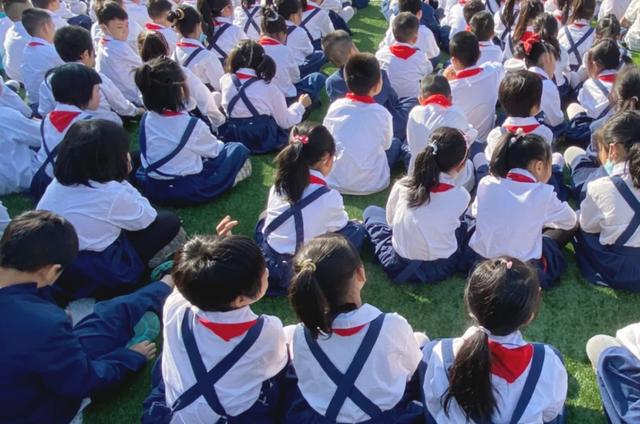 九游会J9 J9九游会中小学生迎来“好消息”5月初实行“休息令”学生：真幸福(图1)