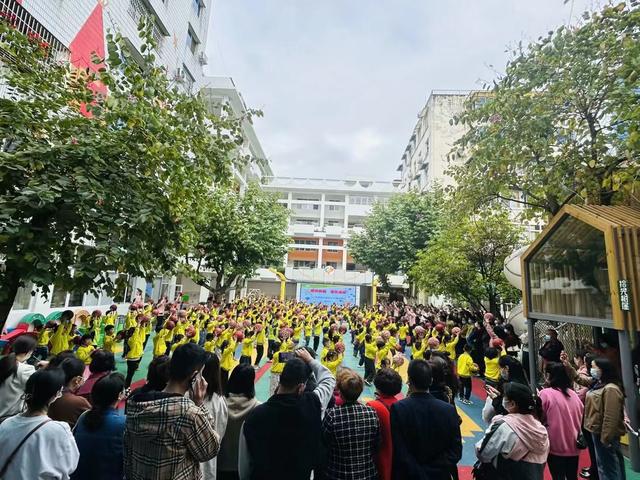 北街幼儿园开展“倾听儿童 相伴成长”系列活动之家长开放日活动J9九游会 九游会J9(图6)