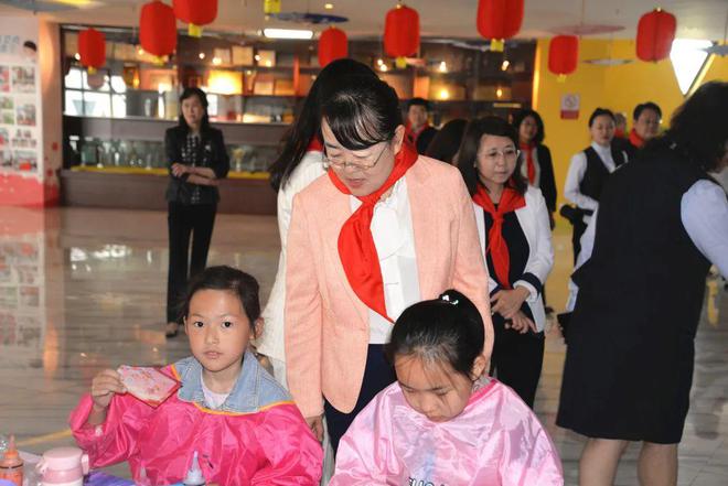 主题教育 巾帼行动“少年儿童心向 学思践悟二十大”庆祝“六一”国际儿童节主题活动在呼和浩特市举办J9九游会 九游会J9(图4)