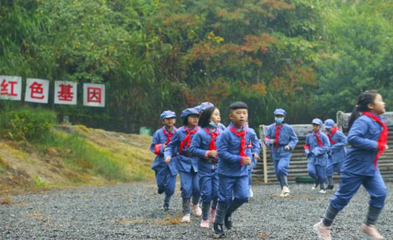 马克思主义儿九游会J9 J9九游会童观指导新时代学前教育工作有什么意义？(图2)