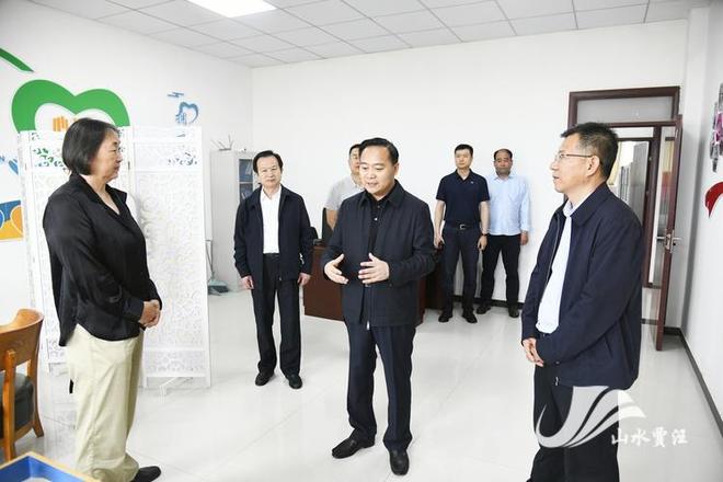 J9九游会 九游会J9薛永开展“六一”国际儿童节走访慰问困境儿童活动(图1)