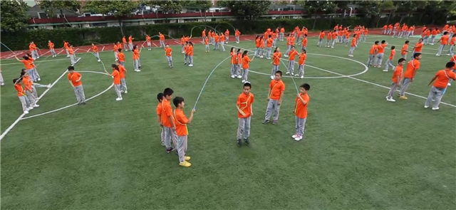 九游会J9 J9九游会早晨先上“体育课”再上文化课？上海多所中小学已实施多年(图6)