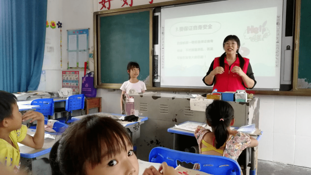 J9九游会 九游会J9乐昌市梅花镇善美儿童之家开展“珍爱生命 预防溺水”儿童安全教育活动(图3)