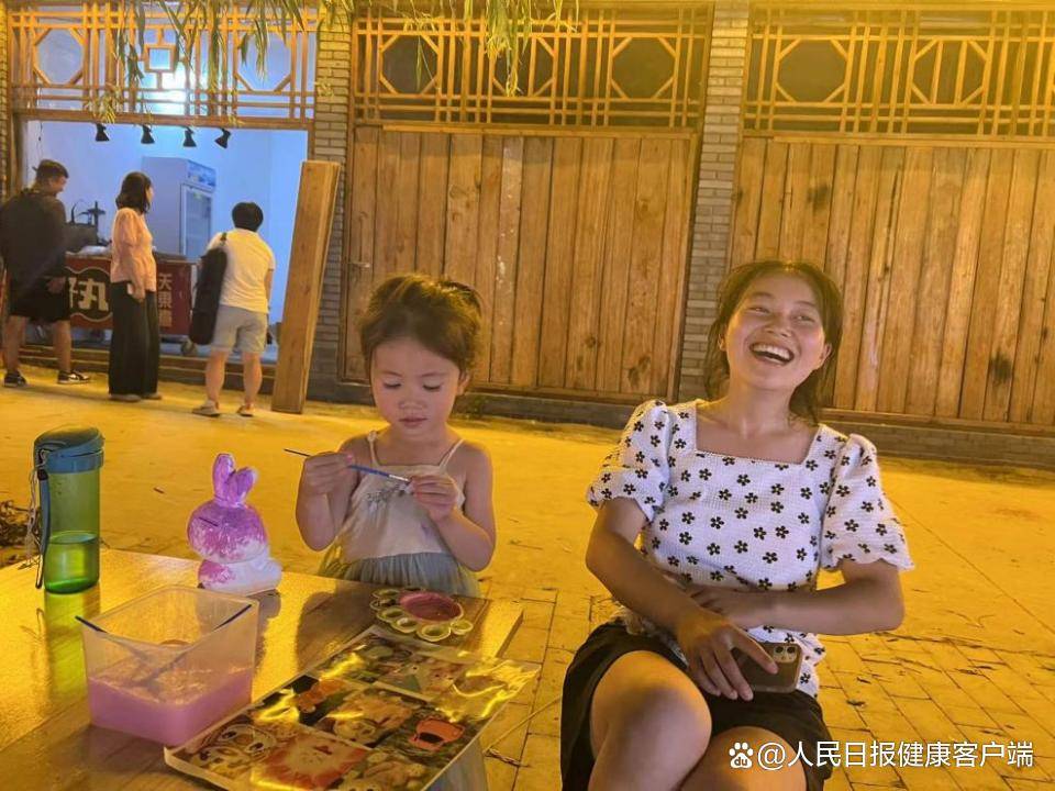 留九游会J9 J9九游会守儿童父母在家门口有了就业新选择(图2)