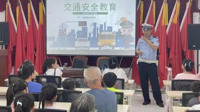 九游会J9 J9九游会津南区咸水沽镇永安里社区开展暑期儿童交
