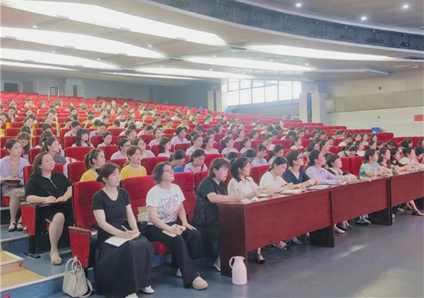 合肥市庐阳实验幼儿园教育九游会J9 J9九游会集团：专业引领促提升 且思且行共成长(图2)