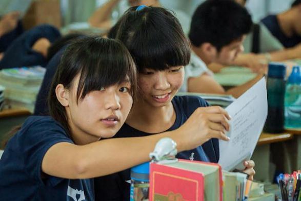 新通知！中小学学制或将九游会J9 J9九游会调整为“543”教师们直言：很为难(图4)