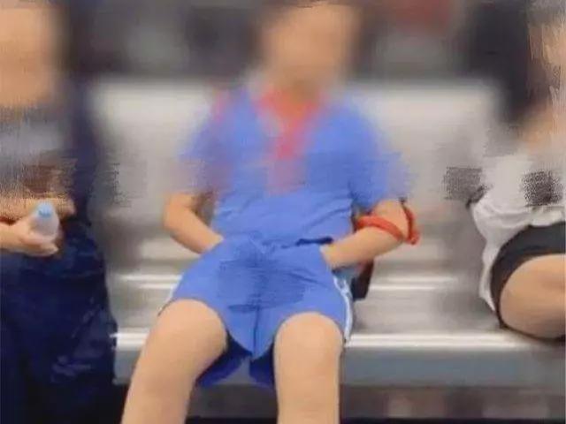 九游会J9 J9九游会“性早熟”的孩子有多可怕？一组图看完他