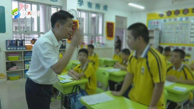 九游会J9 J9九游会李志毅：坚守特殊教育26载 用心用情呵护“折翼天使”(图3)