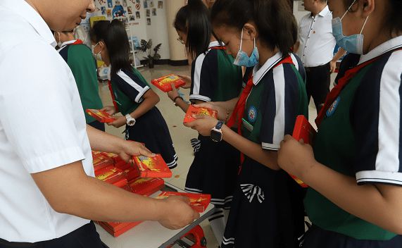 东港青少年校外史教育基地揭牌！J9九游会 九游会J9(图2)