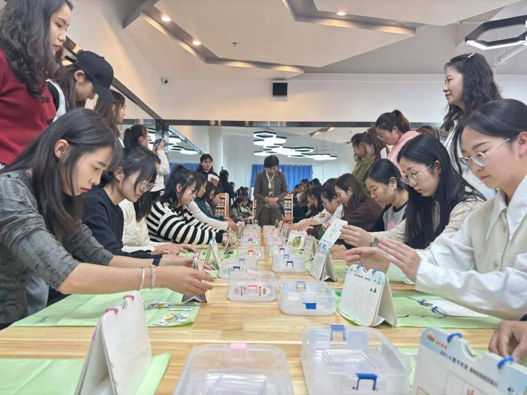 九游会J9 J9九游会与孩子共成长——走向新时代的家庭教育(图3)