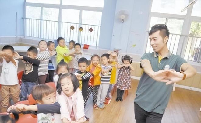 幼儿九游会J9 J9九游会园关停潮来临后17万幼儿教师寻出路抱怨无用活下去更重要(图2)