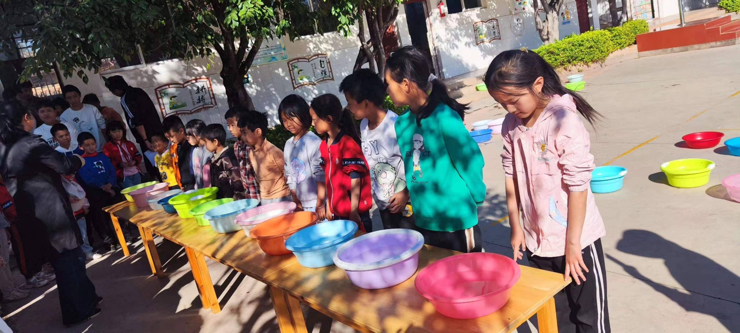 禄丰市拖罗甸小学开展防J9九游会 九游会J9溺水安全教育活动(图1)