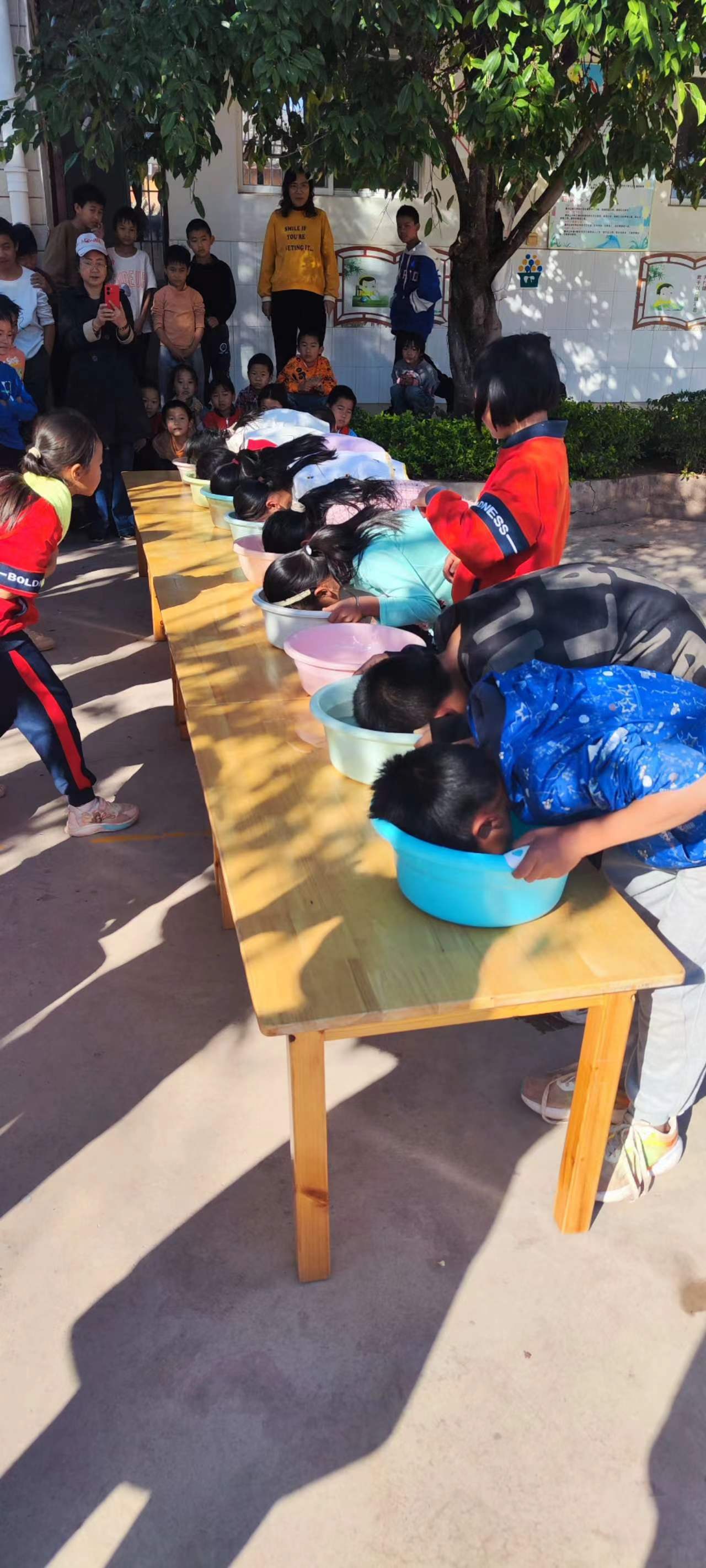 禄丰市拖罗甸小学开展防J9九游会 九游会J9溺水安全教育活动(图2)
