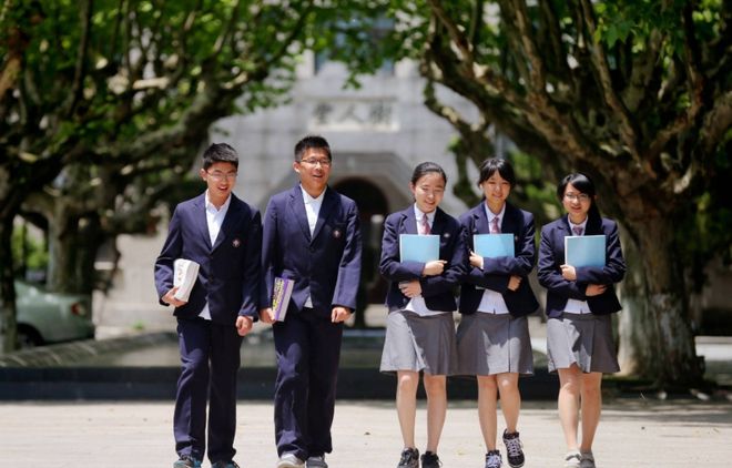 J9九游会 九游会J9穷人的孩子当真早当家吗？(图4)